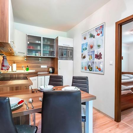 Apartment Emilka Tale-Wellness 5 Min-Balcony-Hiking-View Horna Lehota Exterior photo